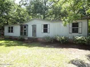 8 Craig Ln, Beaufort, SC 29906