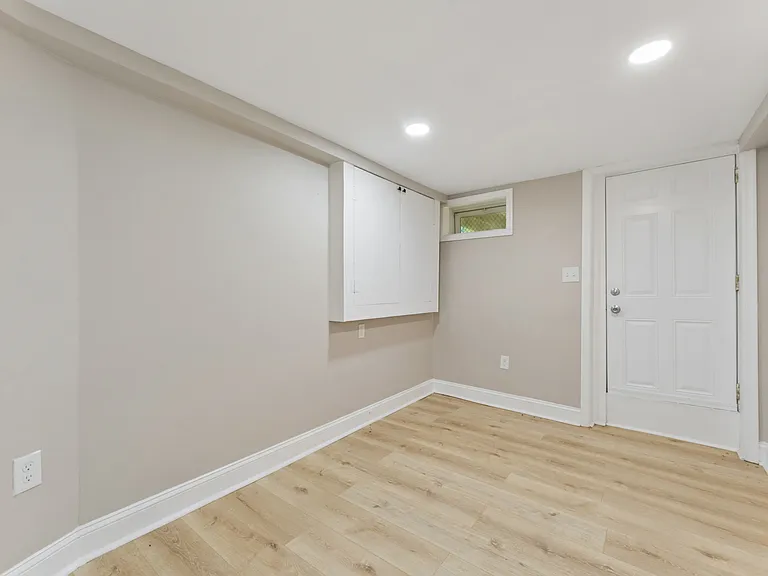 2440 McCulloh St — Photo 21
