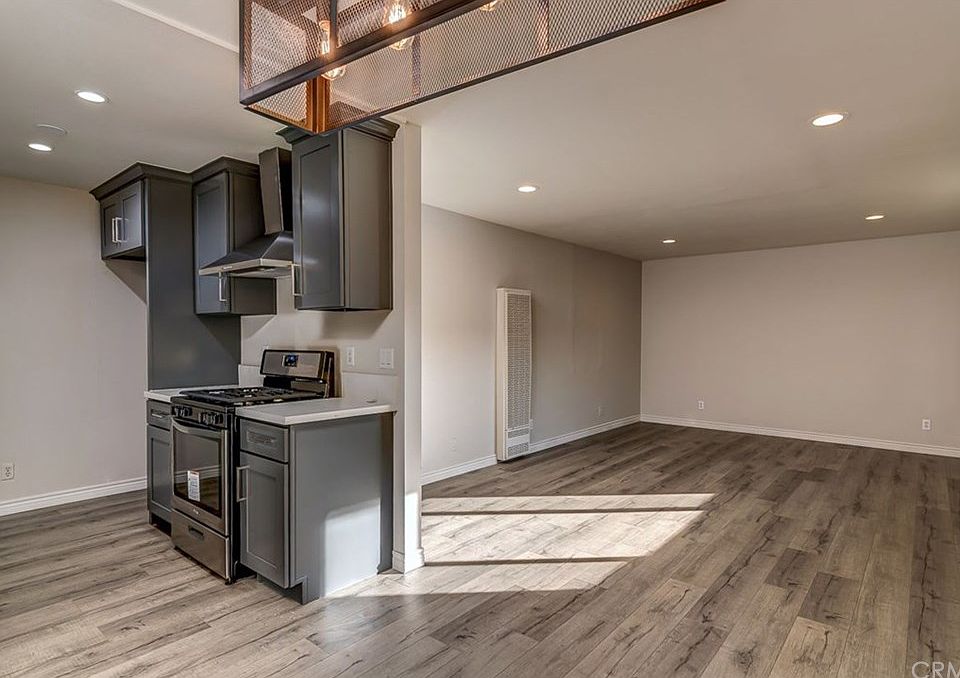 1st image of 8800 Cedros Ave APT 110