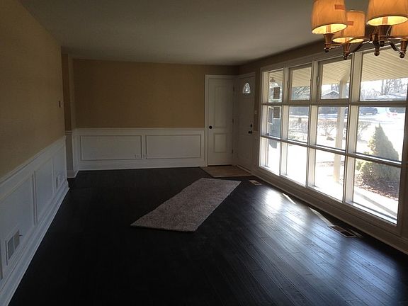 3rd image of 4650 188th St