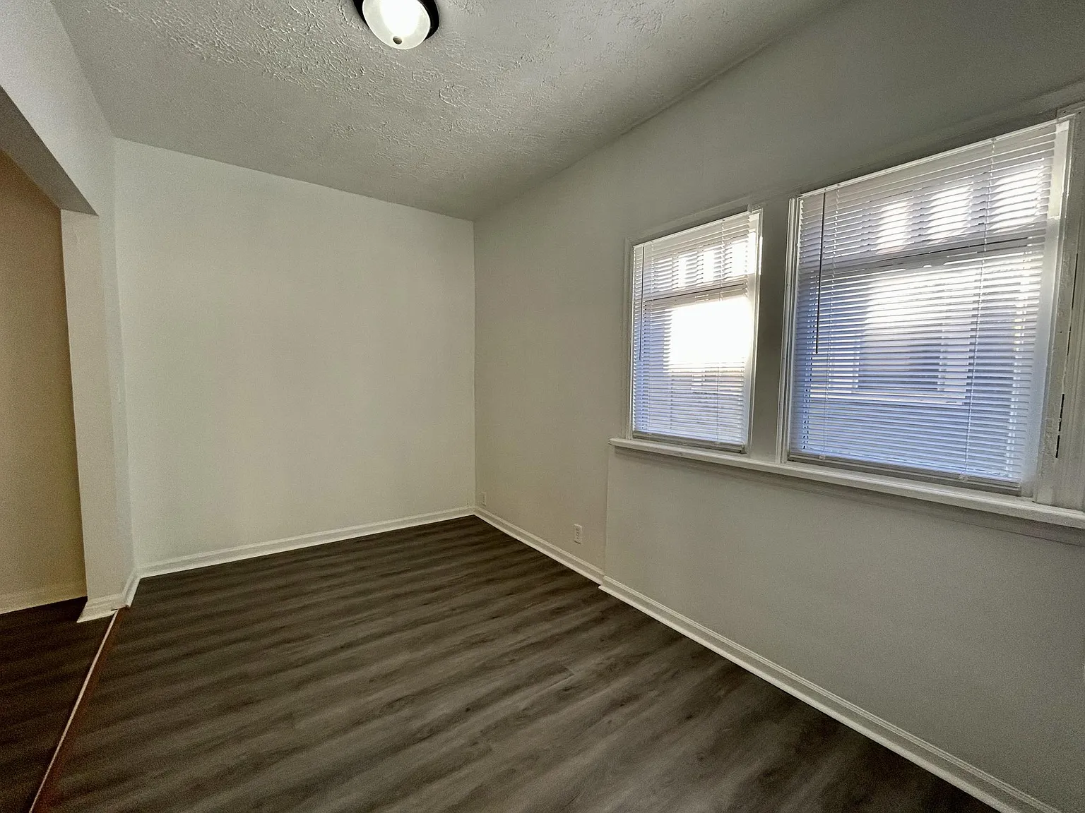 307 N Arlington Ave — Photo 4