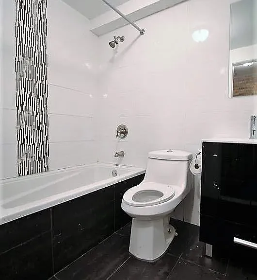 436 Throop Ave #1 — Photo 6