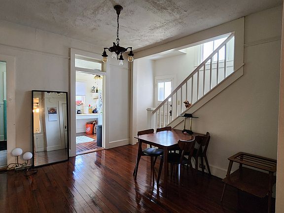 5th image of 220 NW 3rd Ave