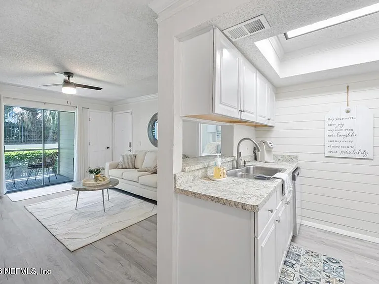 100 Fairway Park Blvd #806 — Photo 11