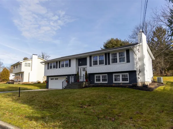 716 Catalina Blvd, Endwell, NY 13760