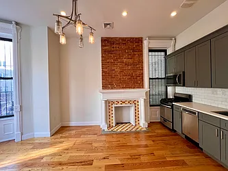 22 Mac Donough Street, #1A