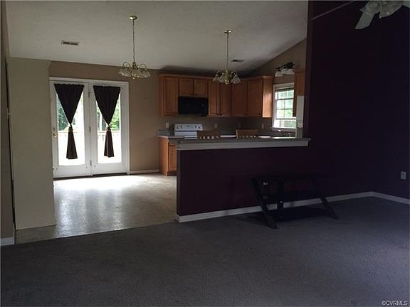 5th image of 8404 Burnside Dr
