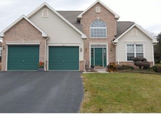 123 Limestone Dr, Reading, PA 19606