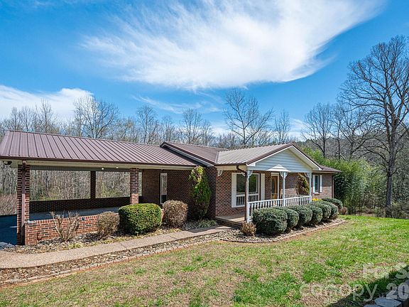 3rd image of 2353 Lynn Mountain Rd