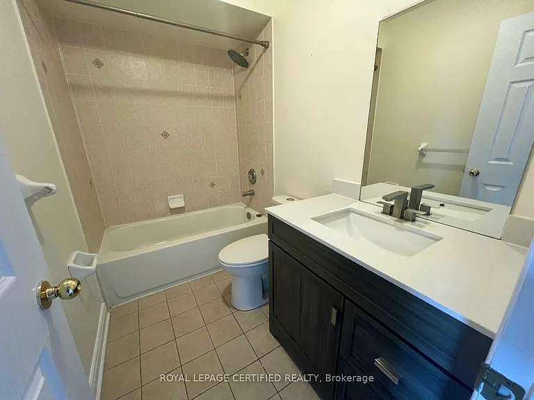 426 Orange Walk Cres — Photo 26
