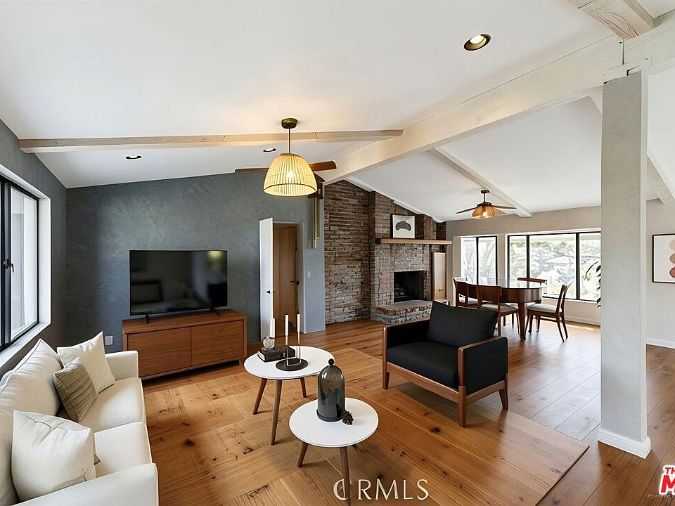1st image of 222 El Cielo Ln
