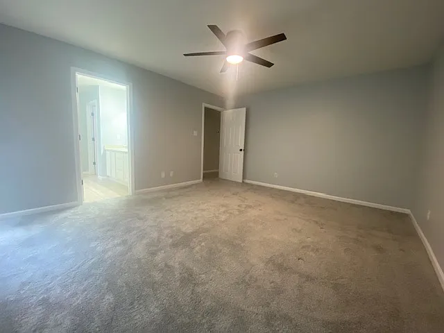 1024 Willow Creek Cir — Photo 15