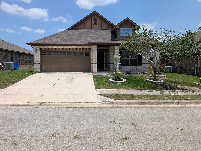 173 Lone Tree Holw — Photo 1