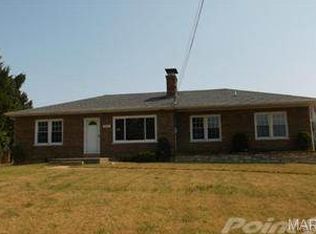 2777 Denacre Dr, Saint Louis, MO 63129