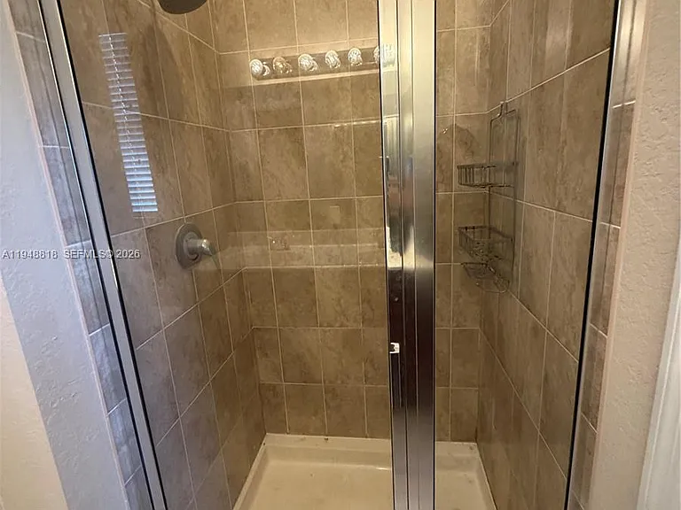 20715 NE 10th Ct — Photo 9