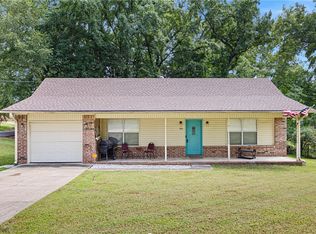 155 W Ozarka St, Dover, AR 72837