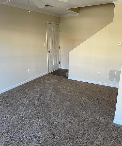 301 Michelle Dr #B — Photo 18