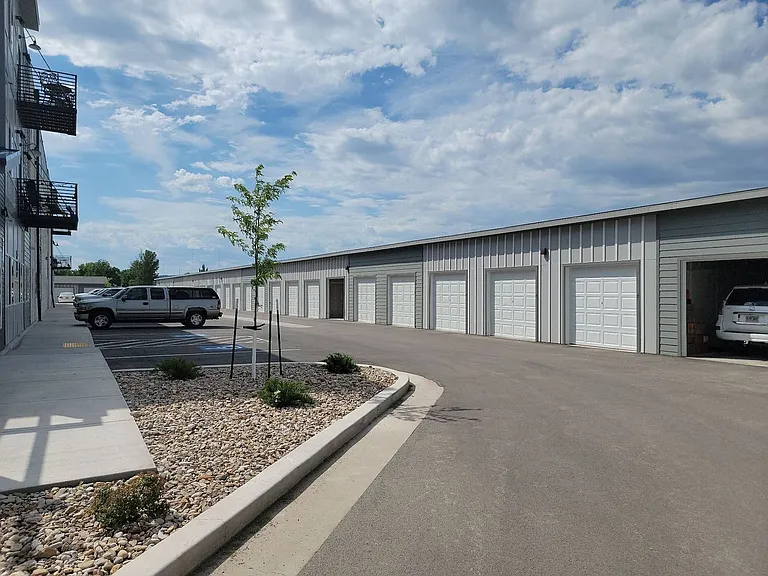 3200 Jaffa Garden Way — Photo 28