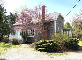 9 Grove Ave, Rothesay, NB E2E 5K5