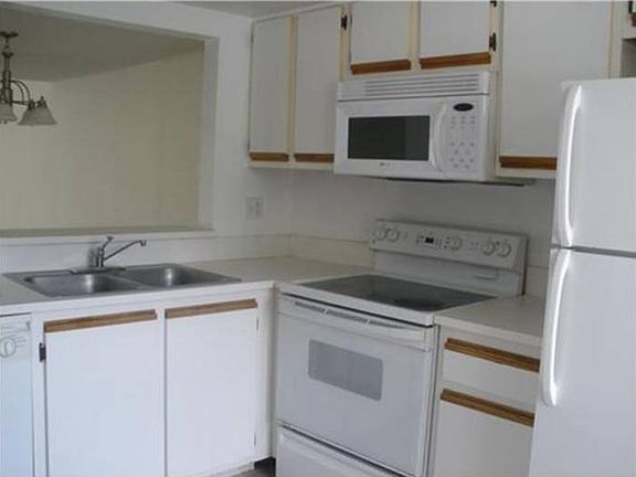 5th image of 3982 NW 90th Ave #3982