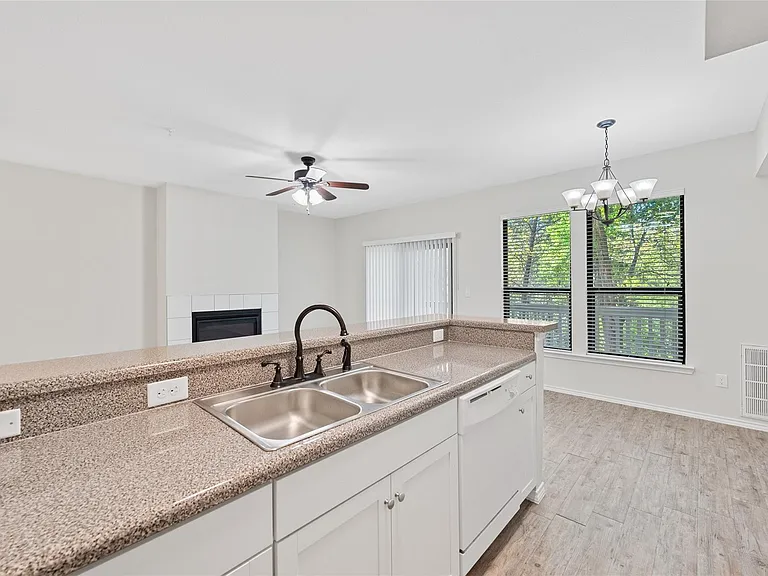 3839 Dry Creek Dr #109 — Photo 9