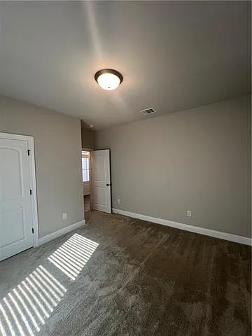 557 Claiborne Trails Dr — Photo 31
