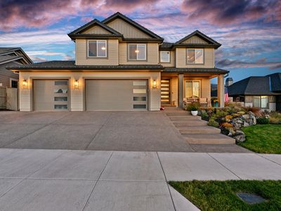 561 Autumn Hills Dr, Medford, OR, 97504