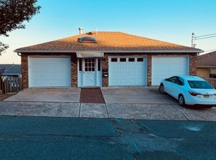 427 5th St, Carlstadt, NJ 07072