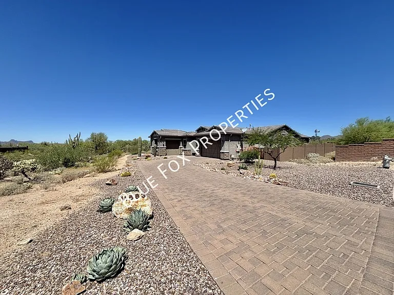 11583 N Big Star Trl — Photo 2