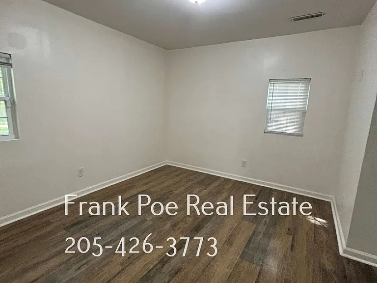 1007 Manor Dr — Photo 7