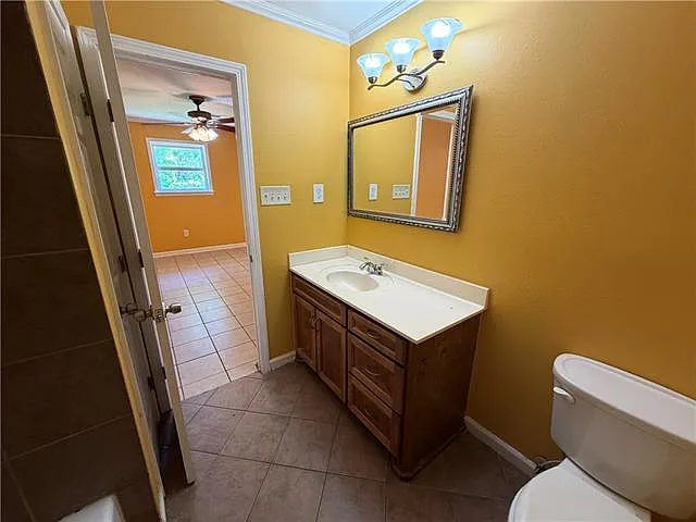 511 E Genie St — Photo 12