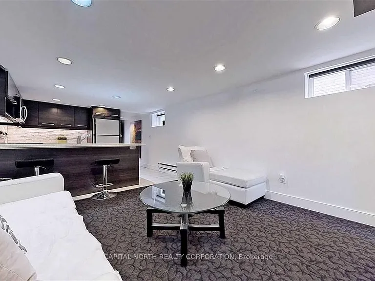 4 Belle Ayre Blvd #LOWER — Photo 4