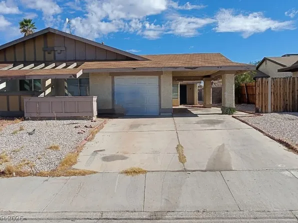 6749 Oak Valley Dr, Las Vegas, NV 89103