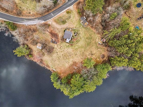 2nd image of 83 Birch Hill Road