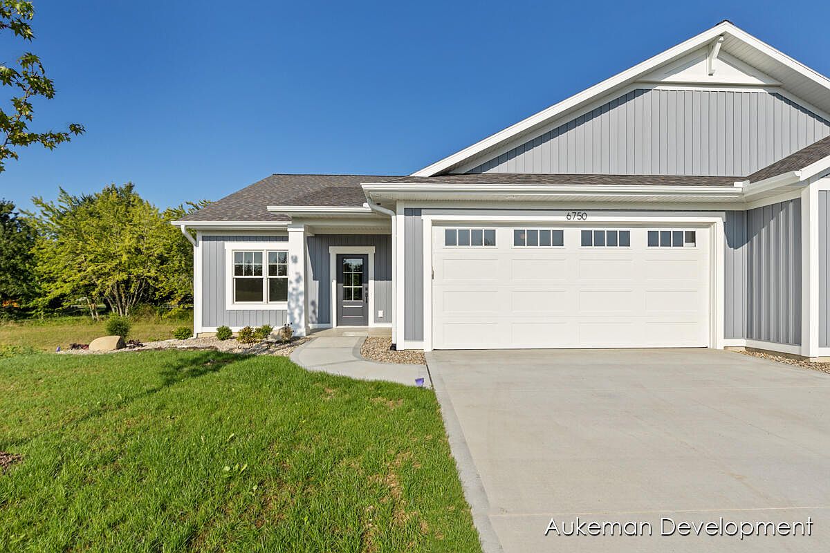 6750 Vriesland Xing #21, Zeeland, MI 49464 | Zillow