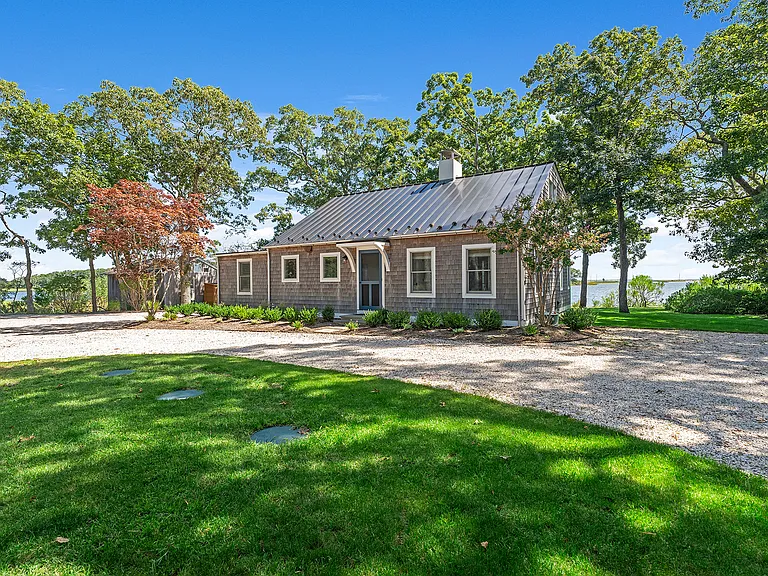 1082 Springs Fireplace Rd — Photo 30