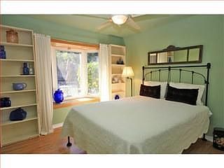 4th image of 4614 Corona Dr