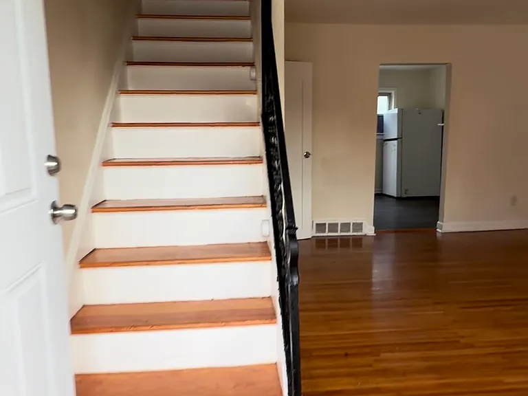 607 Berg Ave — Photo 11
