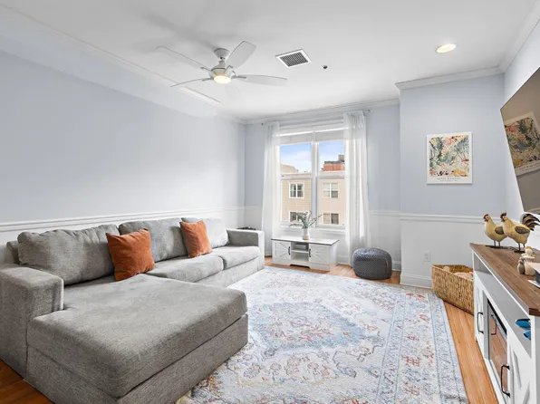 725 Jefferson St APT 26, Hoboken, NJ 07030