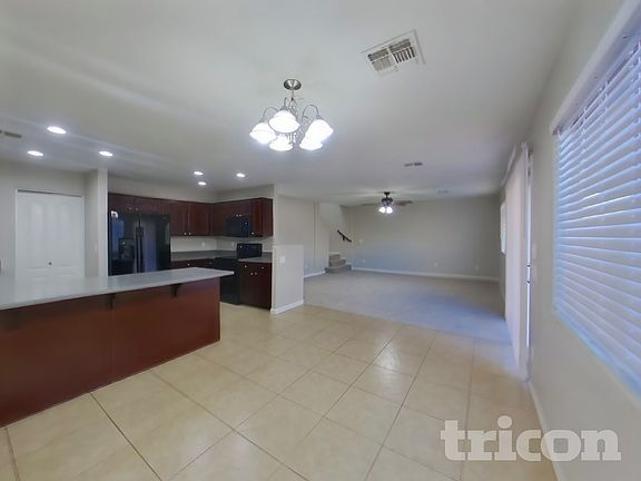 5th image of 396 W Corriente Ct