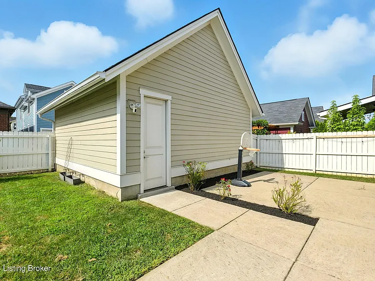8707 Featherbell Blvd — Photo 48