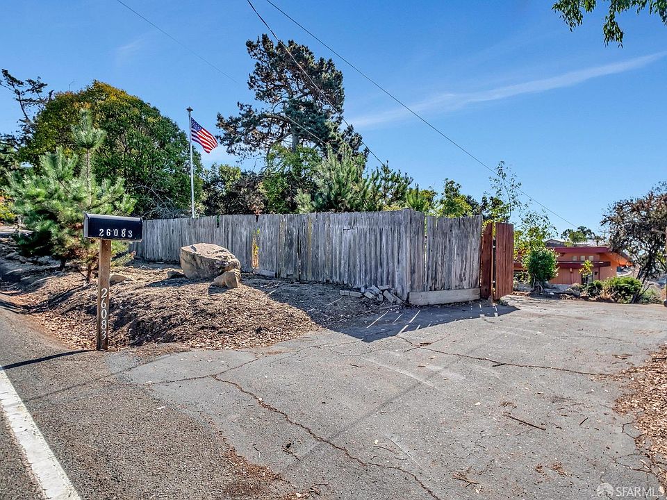 1st image of 26083 Fairview Ave