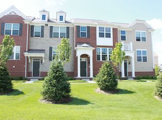 44478 Gwinnett Loop #1, Novi, MI 48377