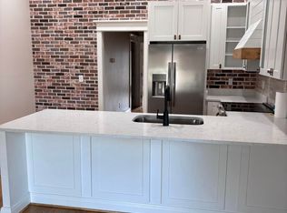 313 N Main St #B, Four Oaks, NC 27524