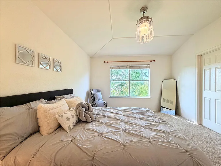 9802 Copper Creek Dr — Photo 24