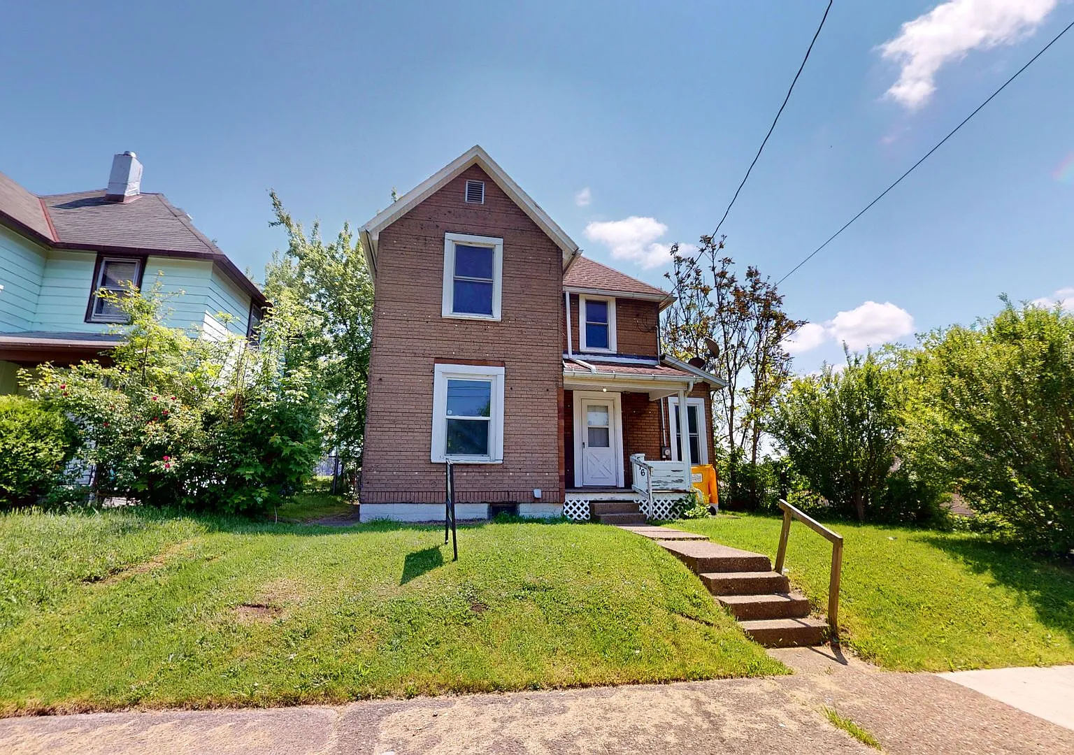 Coming soon-Freshly updated, 2 or 3 bedroom in Mansfield schools — Photo 1