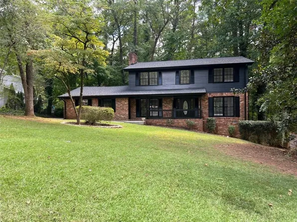 4377 Vintage Ln, Dunwoody, GA 30338