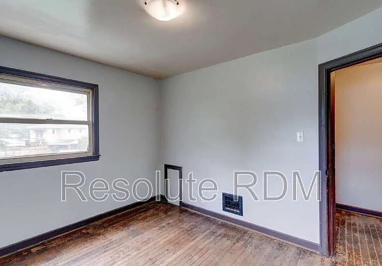 201 S Emerson Ave — Photo 17