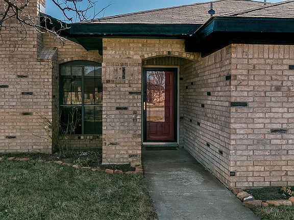 2nd image of 6711 Michelle Dr