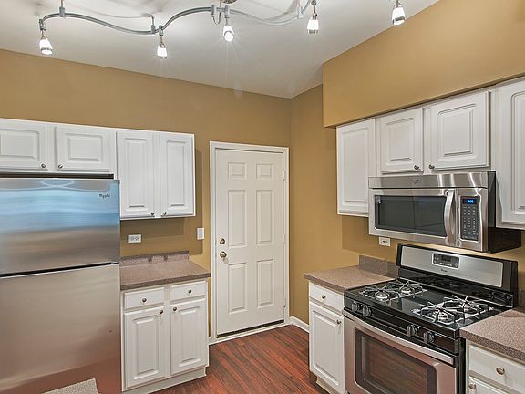 4th image of 1515 Watkins Ln Unit 103